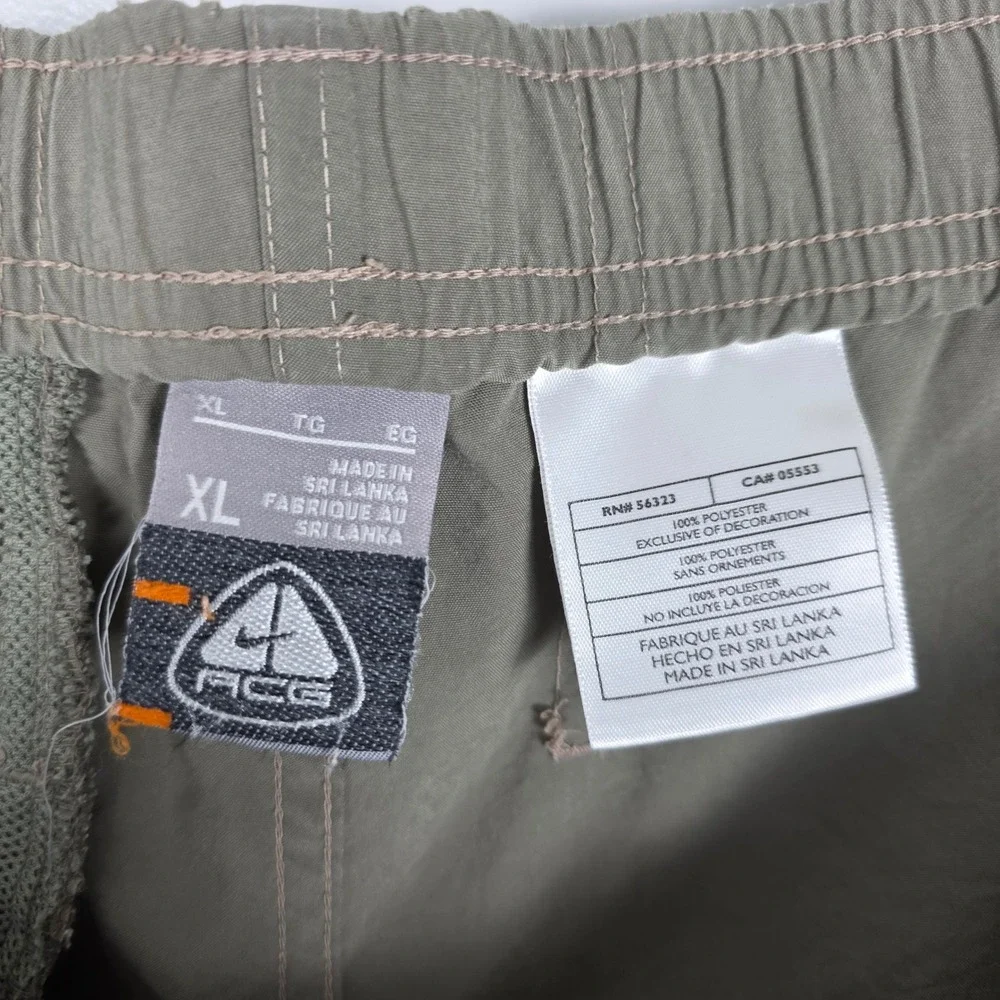 Nike ACG Cargo Shorts Mens XL Gray Lightweight Hiking Outdoor Drawstring
